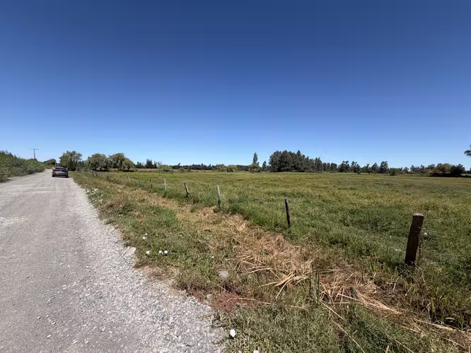 VENDEMOS TERRENO  A 800 METROS DE VARIANTE  NAHUELTORO
