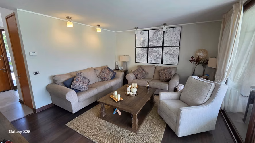 VENTA CASA AVENIDA CHICUREO, COLINA