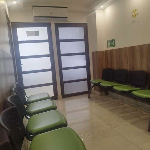 OFICINA CENTRAL CON 5 PRIVADOS - Imagen 5