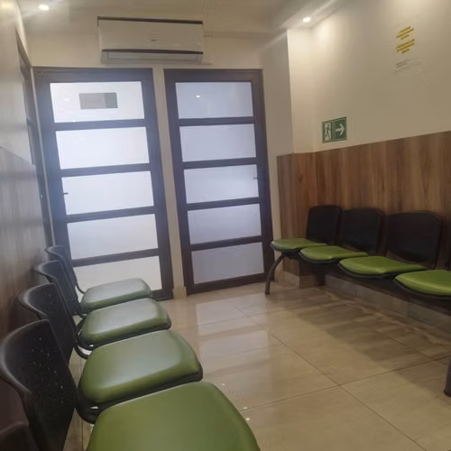 ARRIENDO OFICINA IDEAL CENTRO MEDICO
