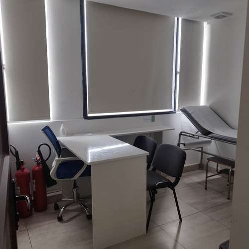 OFICINA CENTRAL CON 5 PRIVADOS - Imagen 11