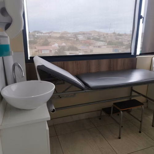 ARRIENDO OFICINA IDEAL CENTRO MEDICO