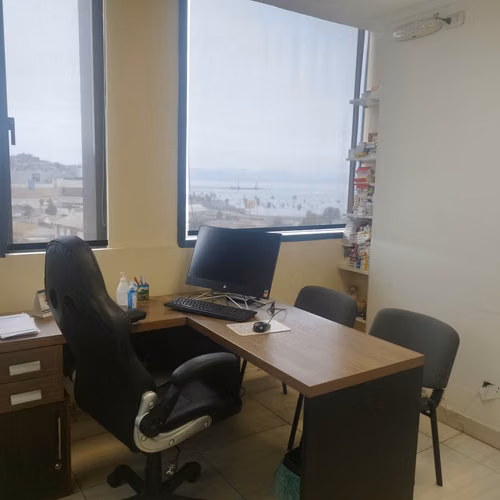 ARRIENDO OFICINA IDEAL CENTRO MEDICO