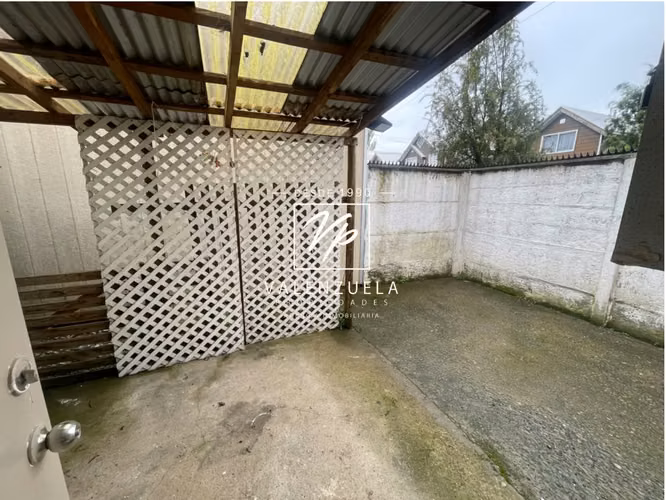 Sector Labranza Cómoda Casa 2 Dormitorios con Estacionamiento y Patio