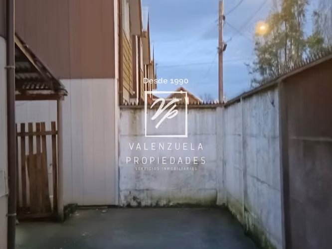 Sector Labranza Cómoda Casa 2 Dormitorios con Estacionamiento y Patio