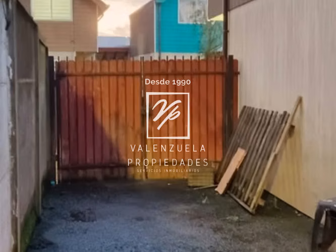 Sector Labranza Cómoda Casa 2 Dormitorios con Estacionamiento y Patio