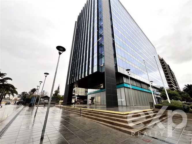 Oficina habilitada para consulta médica o dental Plaza Egaña