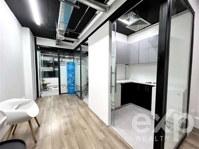 Oficina Habilitada 45 m Plaza Egaña Av Ossa