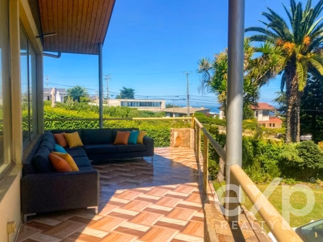 Propiedad Exclusiva con Vista al Mar en Rocas de Sto.Domingo