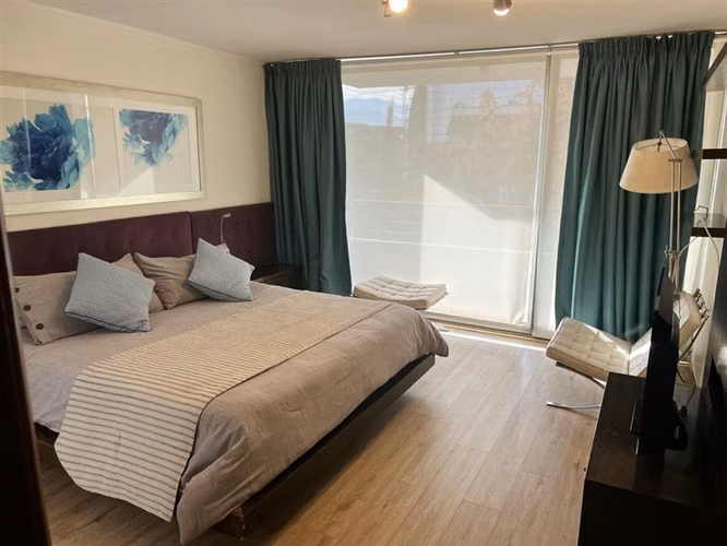 Depto. en arriendo de 3 dorm 3 baños y servicios en Vitacura