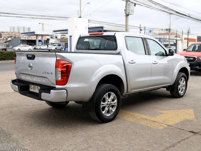 NISSAN NAVARA 2022