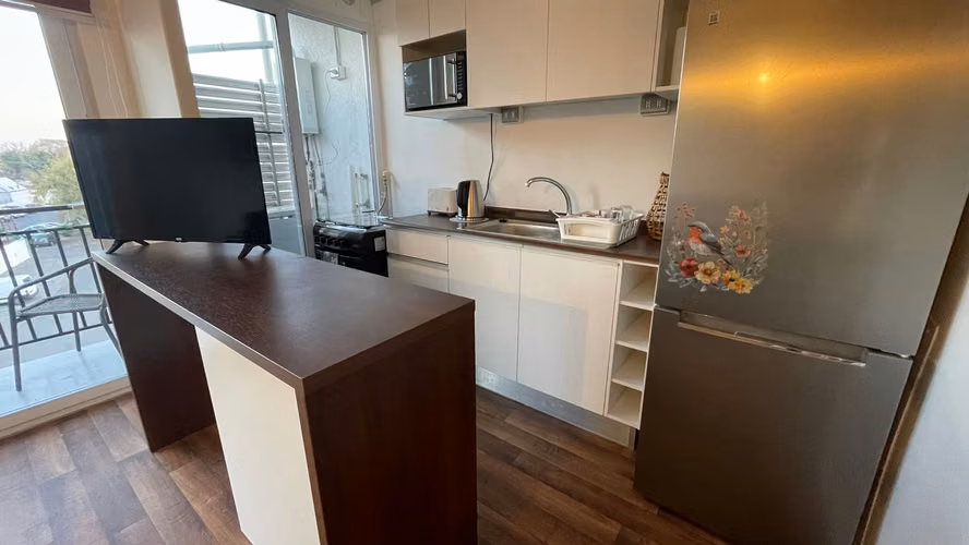 ARRIENDO 2 DORMITORIOS AMOBLADO. AIRE ACONDICIONADO.
