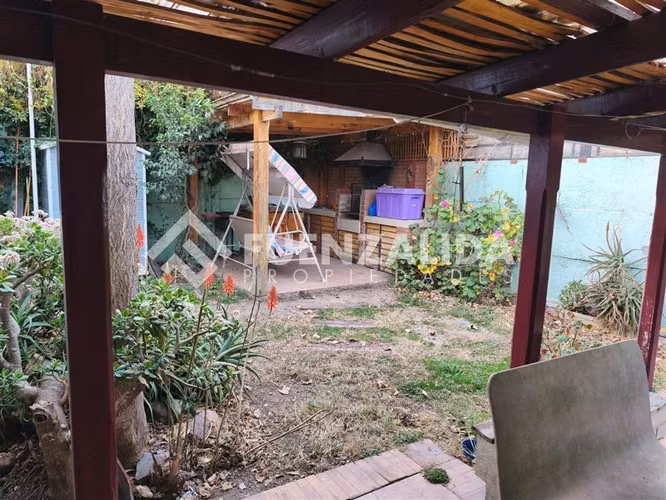 Casa en venta de 3 dorm. en Las Condes.