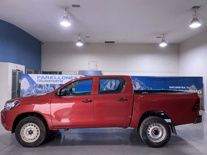 HILUX DX 4X4 SSJR49-SANTIAGO