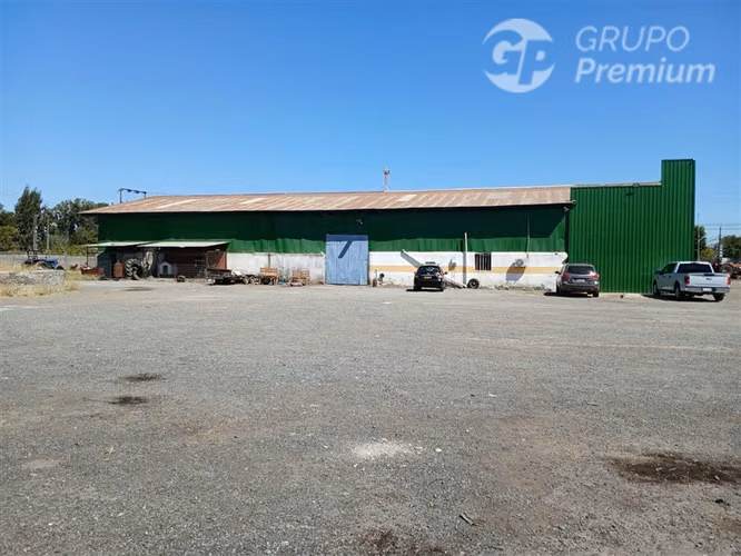 Industrial en venta en Linares