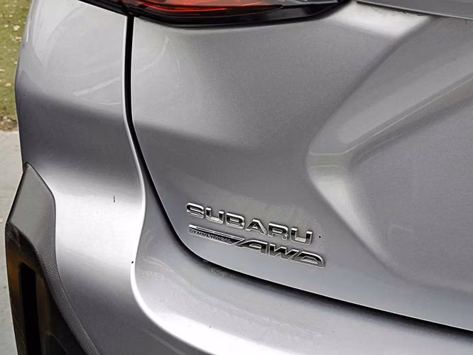 SUBARU CROSSTREK 2024