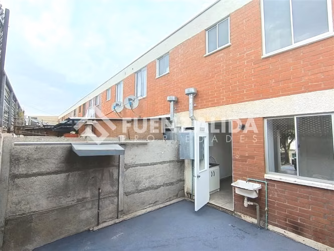 Casa en arriendo 3 dormitorios San Bernardo, ECH
