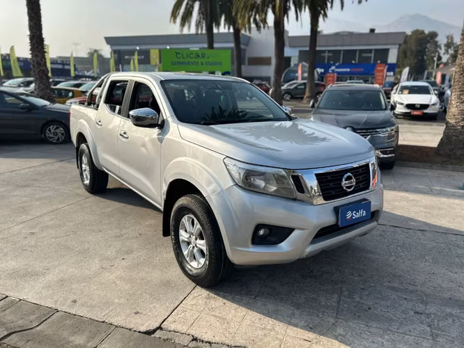 Nissan Np300 2.3 XE DIESEL 4X2 DC MT 4P 2021