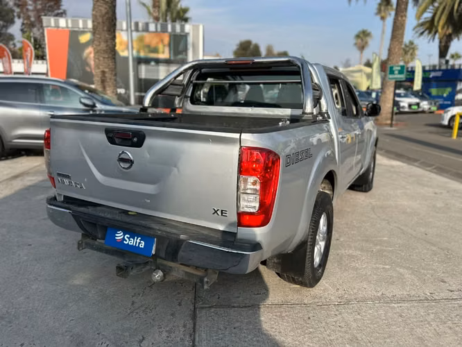 Nissan Np300 2.3 XE DIESEL 4X2 DC MT 4P 2021
