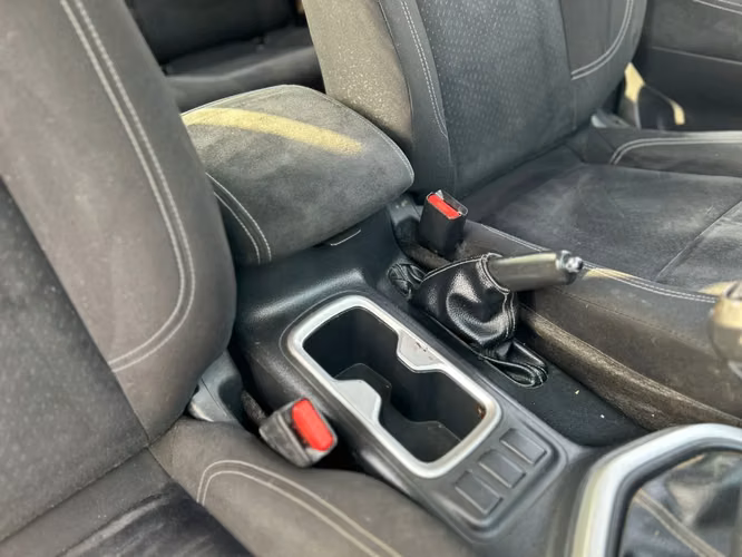 Nissan Np300 2.3 XE DIESEL 4X2 DC MT 4P 2021