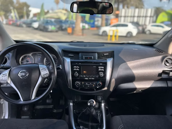 Nissan Np300 2.3 XE DIESEL 4X2 DC MT 4P 2021
