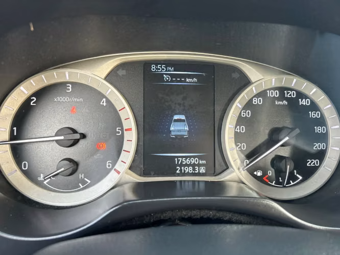 Nissan Np300 2.3 XE DIESEL 4X2 DC MT 4P 2021