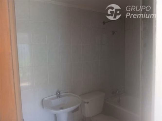 Casa en venta de 3 dorm. en Linares