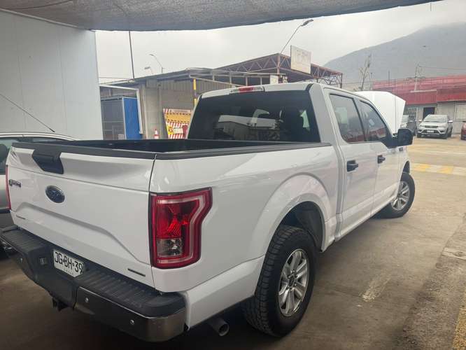 SE VENDE CAMIONETA FORD F-150 EN EXCELENTE ESTADO