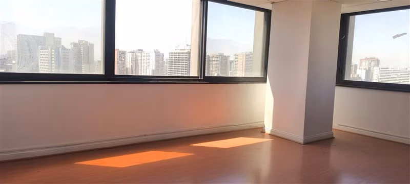 Oficina en arriendo en Universida de chile- Estado 10