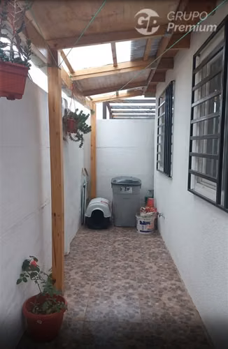 Casa en venta de 2 dorm. en Linares
