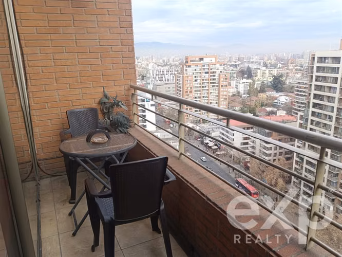 Departamento en venta de 1 dorm1 baño, Dúplex en Providencia