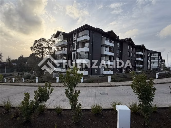 Departamento 1D1B en Condominio al lado del Colegio Alemán