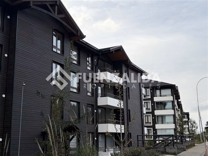 Departamento 1D1B en Condominio al lado del Colegio Alemán