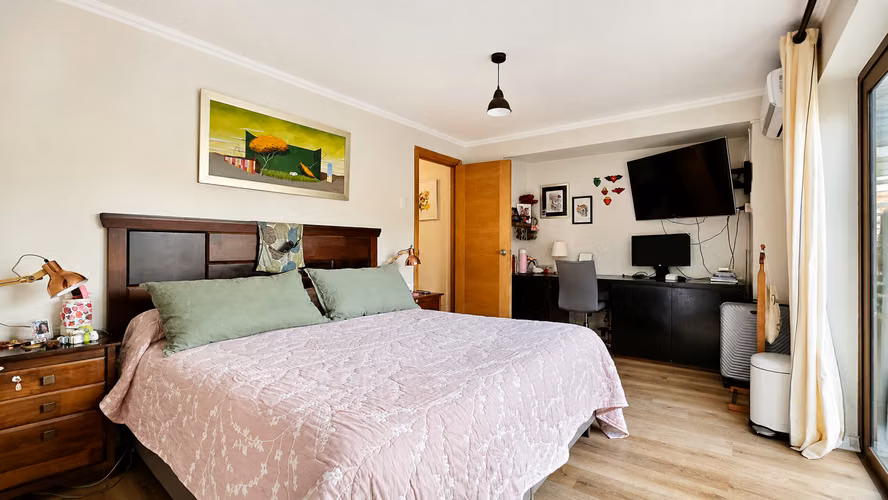 Venta Casa Con Piscina / Apumanque