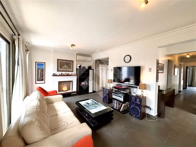 Casa en venta de 3 dorm. en La Reina UF 10.950.-