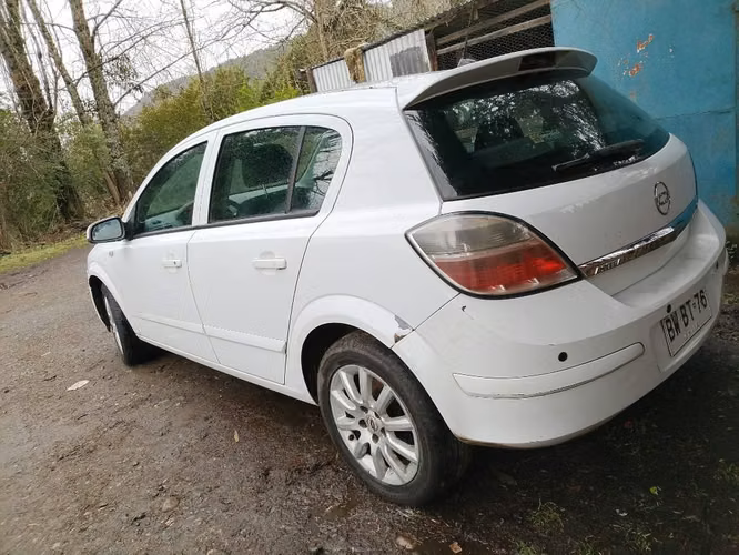 Vendo o permuto Chevrolet astra