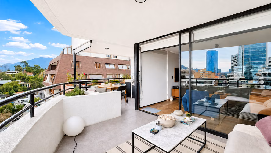 Venta Departamento Remodelado Con Vista / El Golf