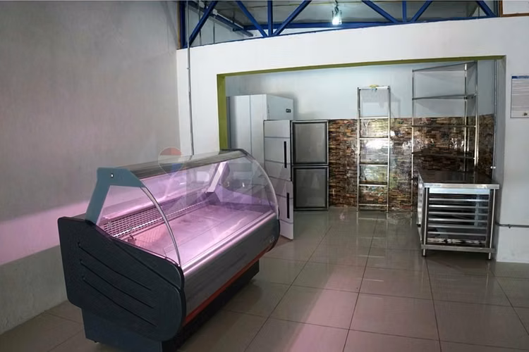 Local comercial con patente en yumbel