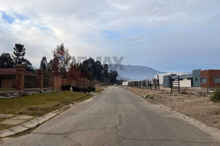 "tu hogar de ensueño en country club angostura"