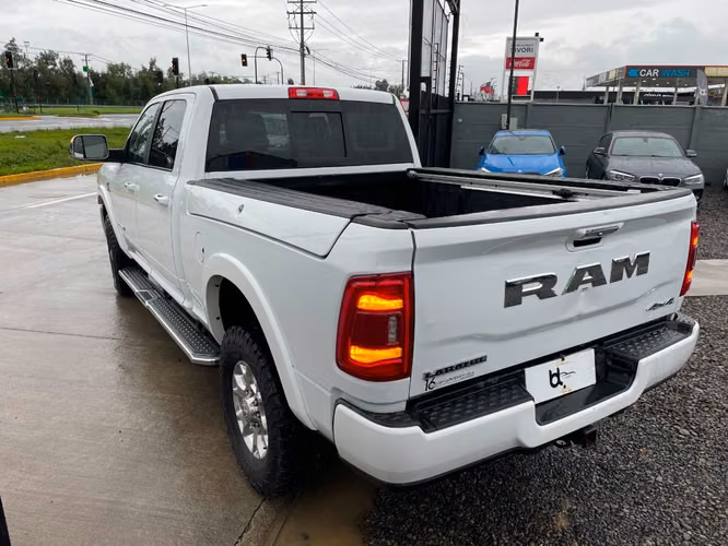 RAM 2500 LARAMIE 4X4 6.7 AUT 2022
