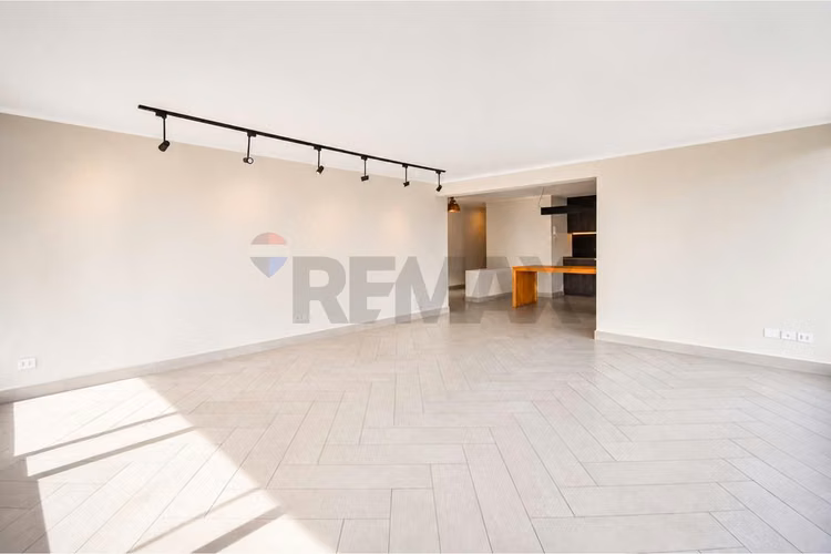 Penthouse norte con terraza 140 m²