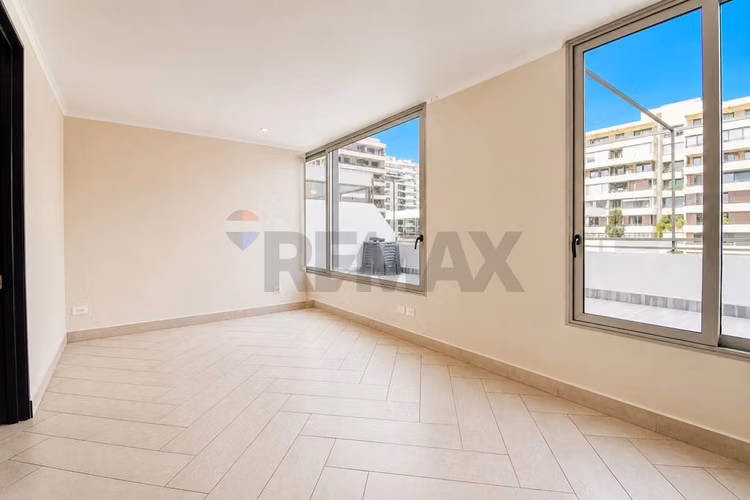 Penthouse norte con terraza 140 m²