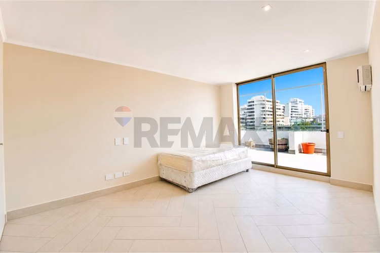 Penthouse norte con terraza 140 m²