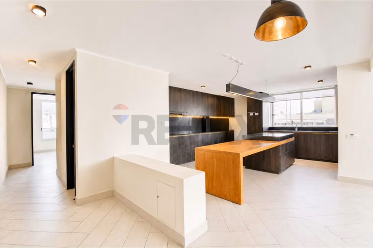 Penthouse norte con terraza 140 m²