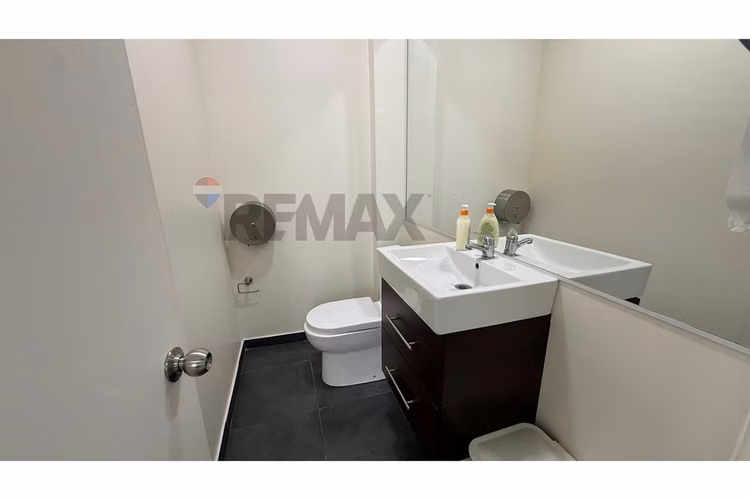Oficina premium 98 m² amoblada