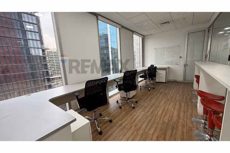 Oficina premium 98 m² amoblada