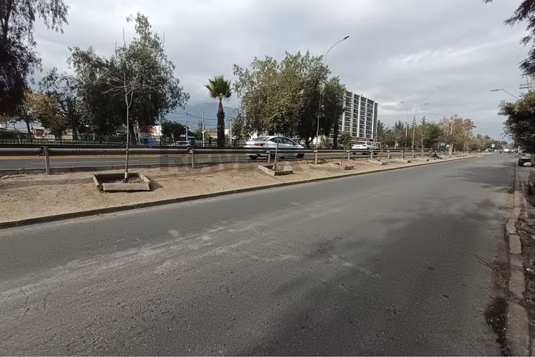 Esquina comercial , alta exposición.