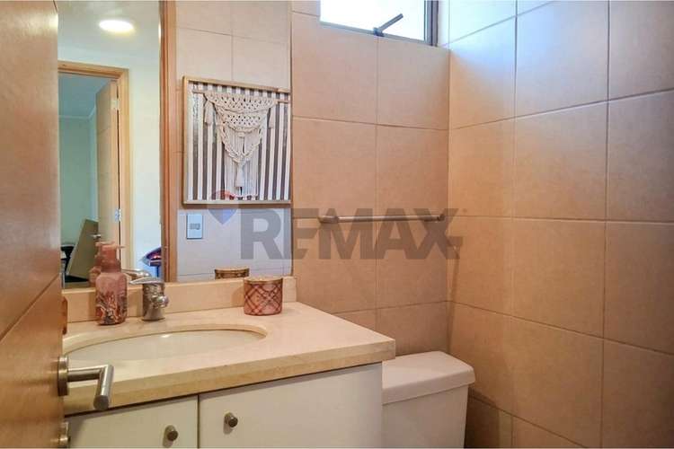 Hermosa casa aislada de 3 pisos en condominio - Imagen 8