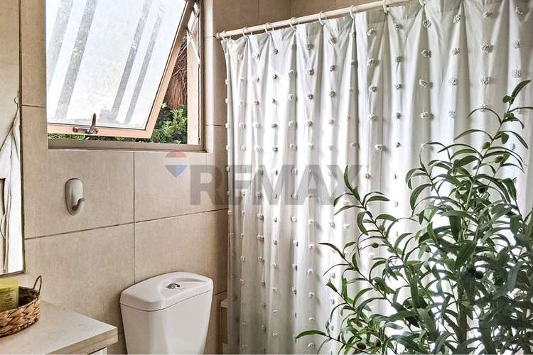 Hermosa casa aislada de 3 pisos en condominio - Imagen 16