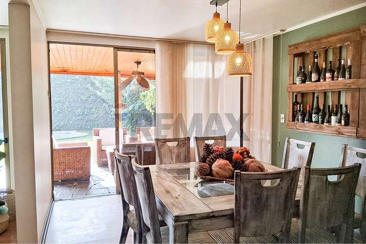 Hermosa casa aislada de 3 pisos en condominio - Imagen 7